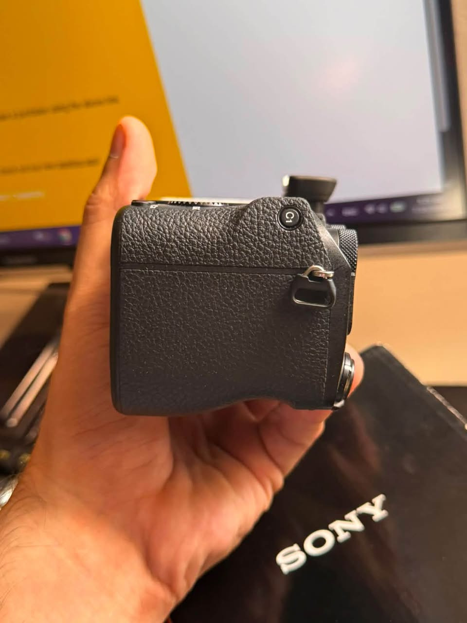 Sony a6700 
شتر ١٧٠٠ صوره شبه جديد

١ باتري شركه و كرتون موجود

 سعر مليون و ٥٠٠ الف 

وتساب ***********
