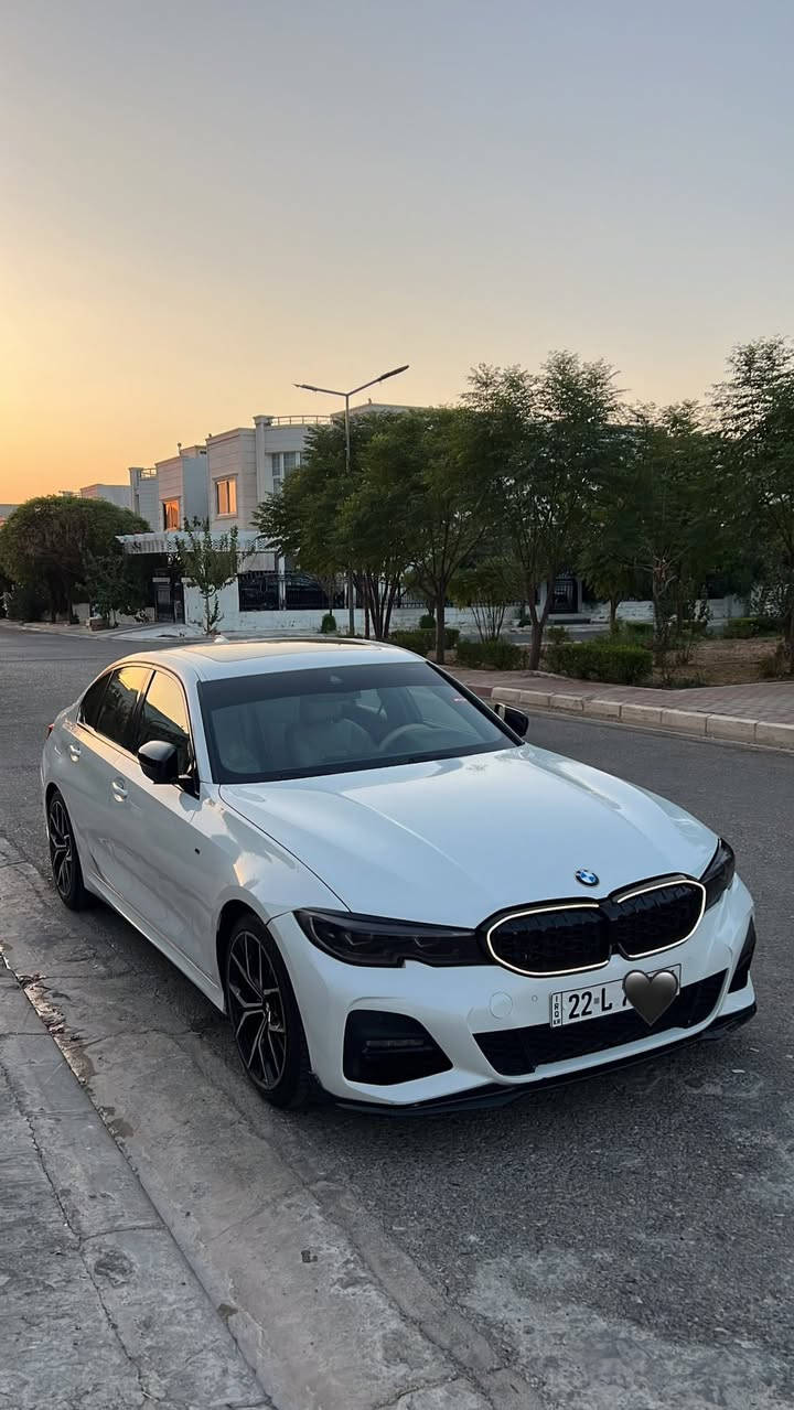 السلام عليكم
‏Bmw 2021 🇩🇪🇩🇪🇩🇪 330i
دبل كرسي كهرباء 
سيارة مواصفات لكجري 
محرك 4 سلندر توربو 

رقم اربيل  الجديد تحويل او وكالة بشرط 

🛑 سلايت 

🛑 بصمه تشغيل مع ابواب 

🛑 رادار امامي وخلفي وجانبي 

🛑 شاشه  ديجتل 

🛑 كشن جلد 

🛑 هاندبريك بصمه 

🛑 لد داخلي متعدد اللوان 
 
لايت ليزري متحرك ويا ستيرن 

وباقي مواصفات ال bmw المعروفه 
 
سيارة كت ام 
سياره جاهزه بدون اي مصرف
 مكينه كير بشرط بلادي
سعر 245 وبيها مجال بسيط
 السياره بدون قطرة صبغ كفاله عده الجاملغ الامامي مبدل بلادي وبيها اصبع تعديل براس البنيد بدون دواخل بشرط ايرباك ستيرن وبرده مرجع

مكان السياره اربيل 

***********
