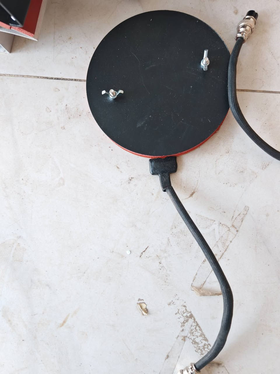 مكبس حراري 5X1 استخدام قليل السعر 250
طباعه الى الأشياء السطحيه مثل الملابس و السجاد و طباعه على الاكواب و طباعه على الشفقه و طباعه على ماعون كبير و طباعه على ماعون صغير
***********
