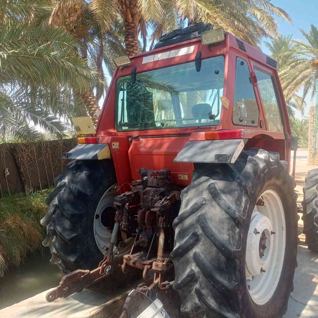 سلام عليكم للبيع ساحبه فيات حجم 110 رقم واسط بسمي مكينه جديده جاهزه العمل مواصفات  محرك صفر جاج تكمه عريضة وأكسن بارز باقي التفاصيل لاتصال على الرقم ***********
