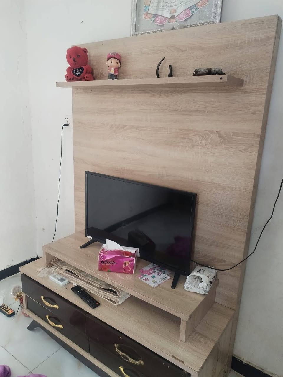 غرفه نوم للبيع العنوان الجاهزه

