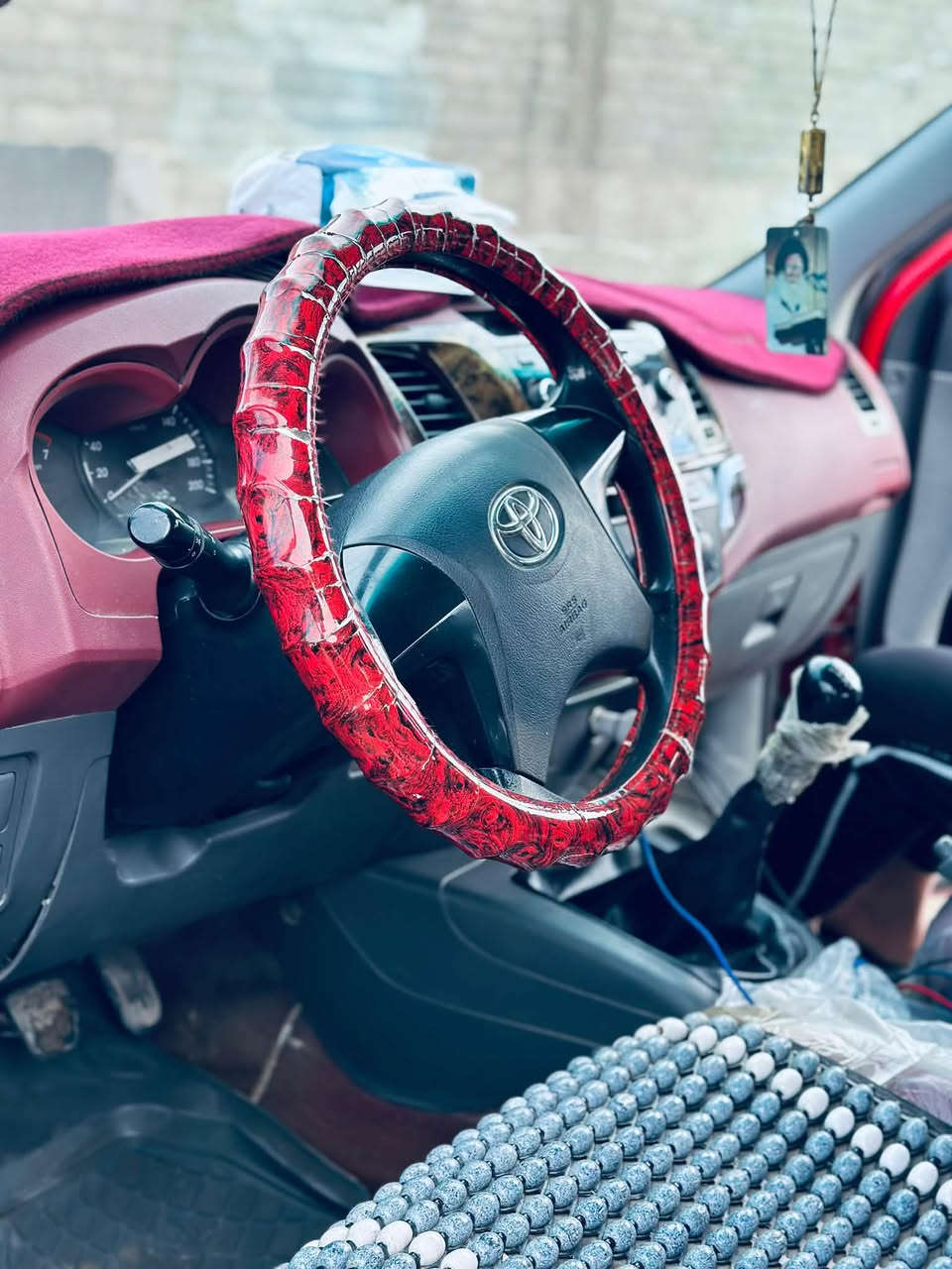 هايلوكس ٢٠١٤ • خليجي • ممشّى ٢٧٦٠٠٠