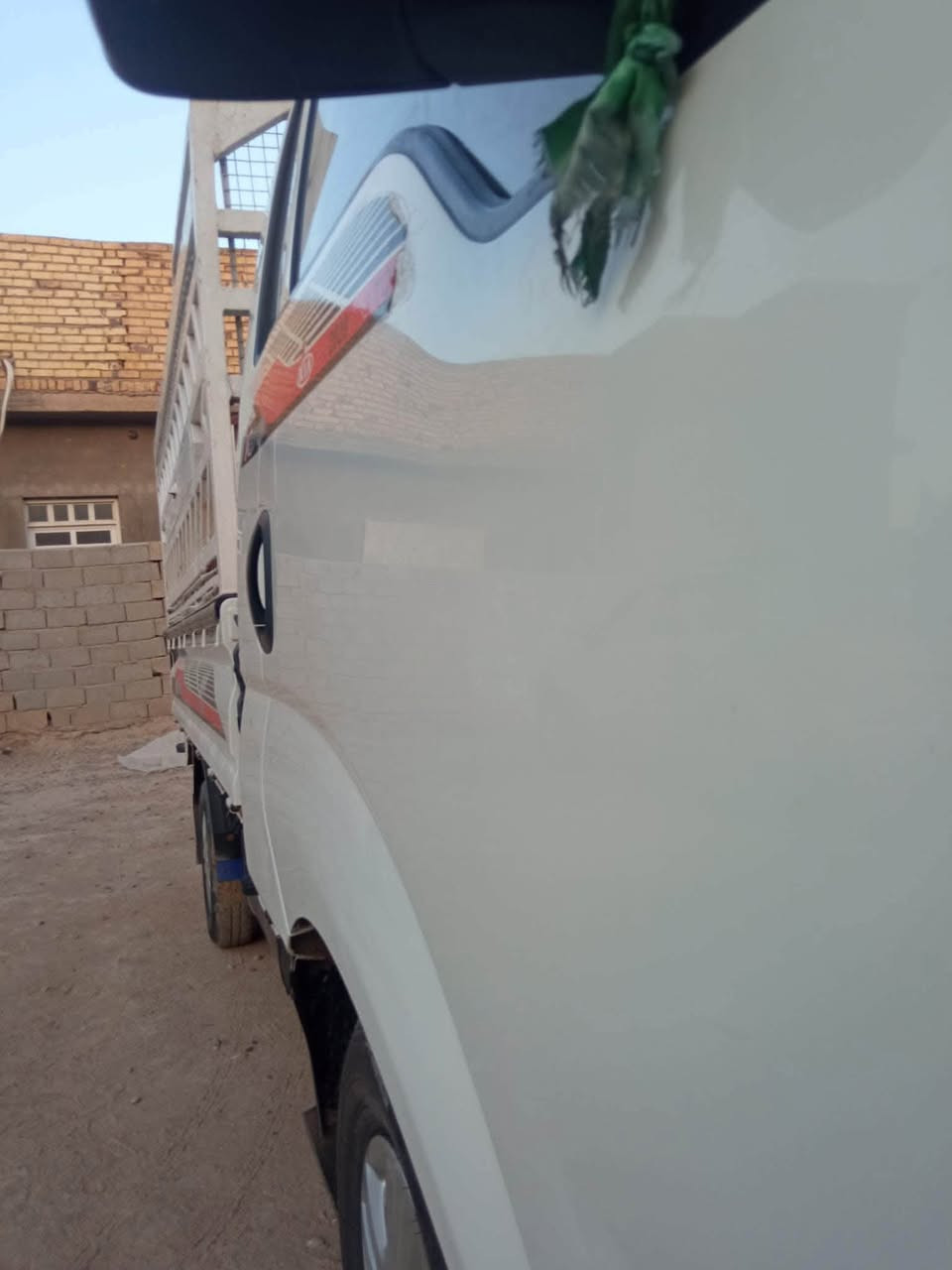 سلام عليكم كيا بنكو للبيع موديل 2017 رقم بغداد مكفولة كفاله عامه جاهز من كلشي جديده سنويه مجدده تحويل مباشر السعر 80 مجال بسيط  للأستفسار.  ‭***********‬
