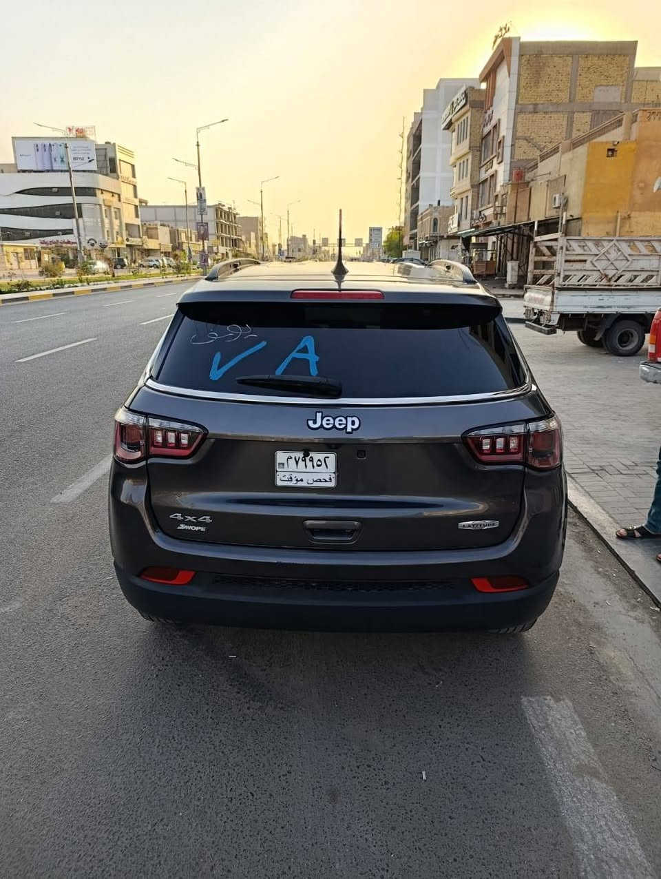 جيب كوم باص وارد امريكي تقرير قرق وشغالة من امريكا ومبدلين محرك جديد سيارة مكفولة كفال عامة محرك 2000 تيربو 
السعر 165
هاتف ***********

نص مكتوب في الصور:
- 87164314x