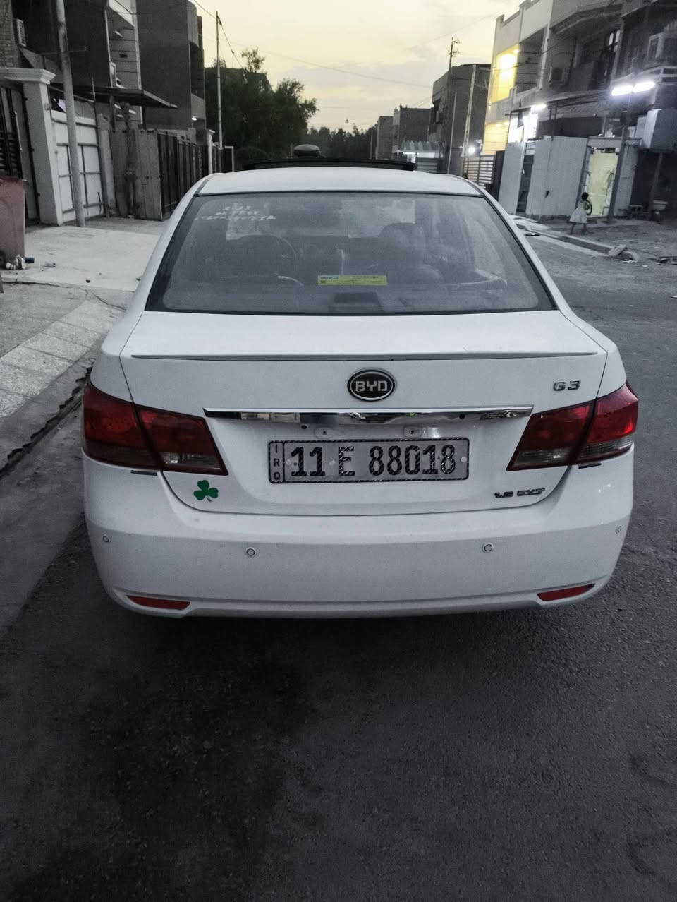 السلام عليكم BYD. G3 2013 كير ومحرك مكفوله واتو 1800  مكفوله ضربه وصبغ وتبديل وجراد كشنات جلد شاشه جديده تخم تاير جدد تبريد ثلج🥶 رقم بغداد تحويل مباشر سياره سنويه جديده لحد 2031هزه جديده  سياره كامله مكمله سعر 57وبيها مجال العنوان بغداد البياع الشهداء 
رقم ***********
