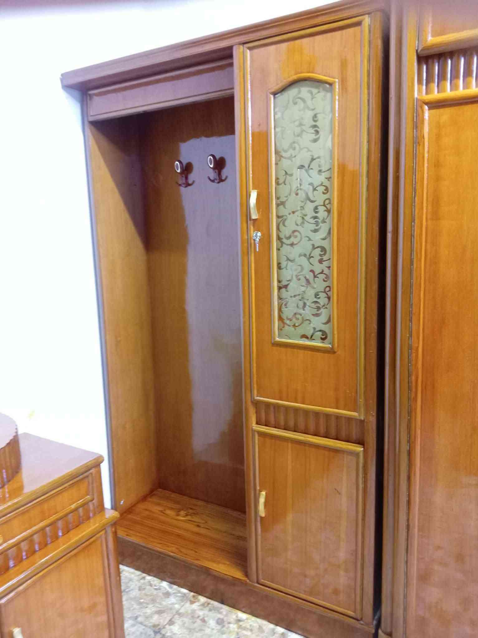 غرفة نجارة • صاج داخل خارج • حله