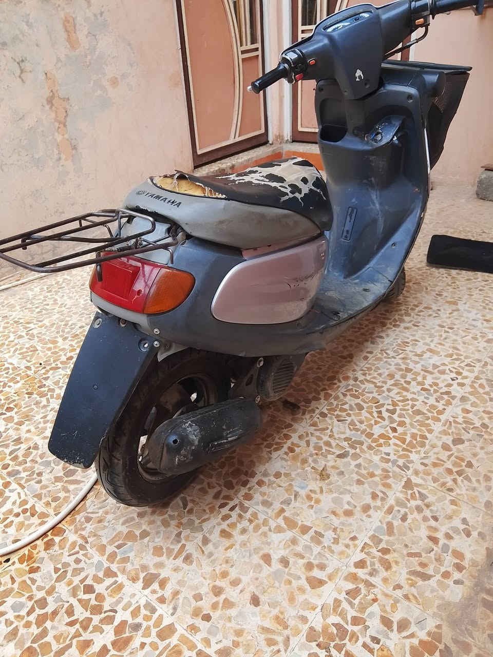 مطور بزون نفخ تحريكه ومعدل زين ويرمنيه شغاله السعر 280وبي مجال الشراي 
***********
***********

