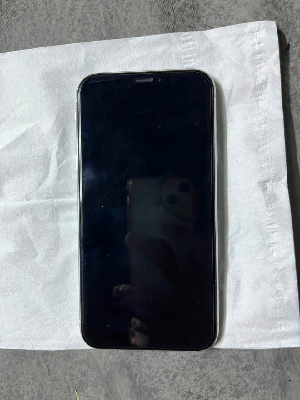 📱 للبيع: ايفون Xr
💾 الذاكرة: 64 كامره اماميه واكفه

🔋 نسبة البطارية: 100

📶 تك سيم

🎨 اللون: ابيض

✨ النظافة 100/100

💰 السعر: 120

للاستفسار ***********

