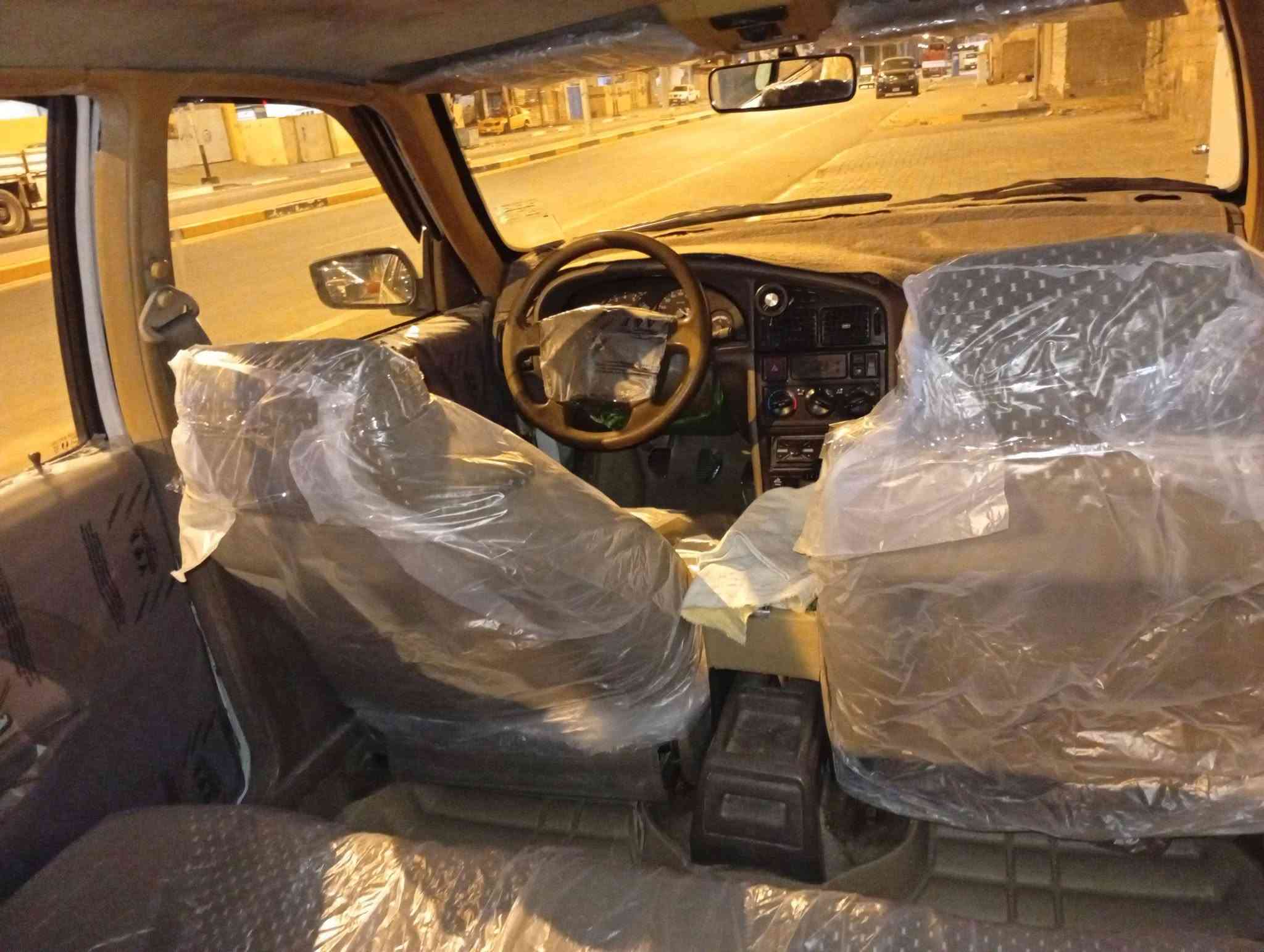 السلام عليكم 405 مديل 14 بصره مكينه كير تبريد حداديه تخم تاير صبق جماليه السعر 27 مكاني بصره حي الحسين *********** واساب ***********
