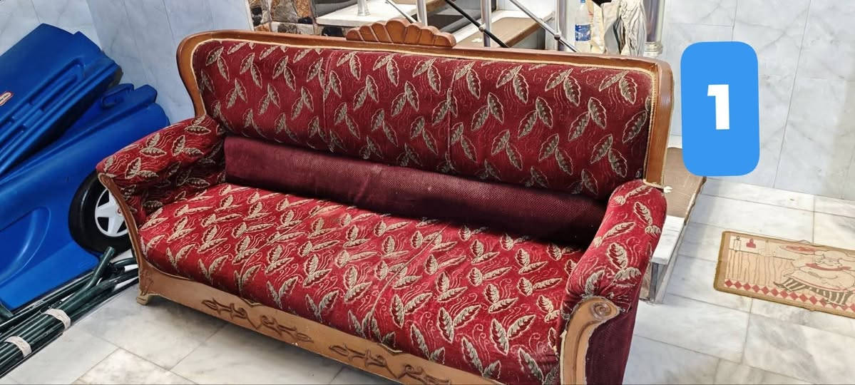 التخم الجوزي 4 قطع للبيع ب 250 و بي مجال 

التخم الاحمر 6 قطع ب 200 و بي مجال شوية 

المكان حي العسكري شارع المكاتب 

***********
