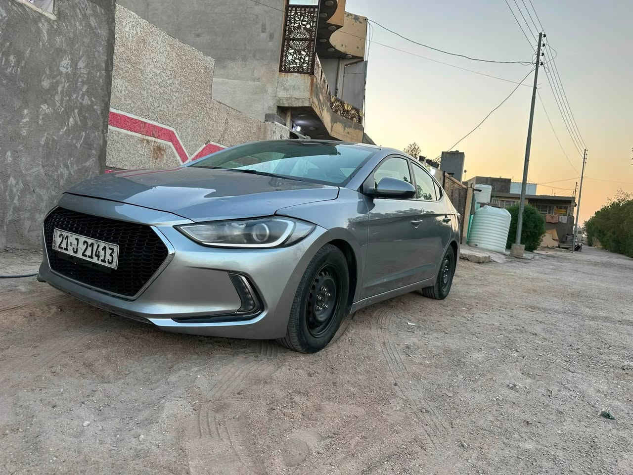 منشور للجناي مو للبياع شراي
االنترا موديل 2017 وارد امريكي
مكينه 2000 دوش
كير اي تي
سياره حادثها  جاملغ خلفي وبالعراق 3 قطع صبغ سونار مرفق بالمنشور اقره تفاصيله قبل لاتخابر
السيارة نصبتها حلوه
حداددية جديده
تبريد ماشاء الله
السيارة موقعها بغداد المجمع السكني قرب بسمايه
السعر 88$ وبيها مجال بسيط
هـ ***********
