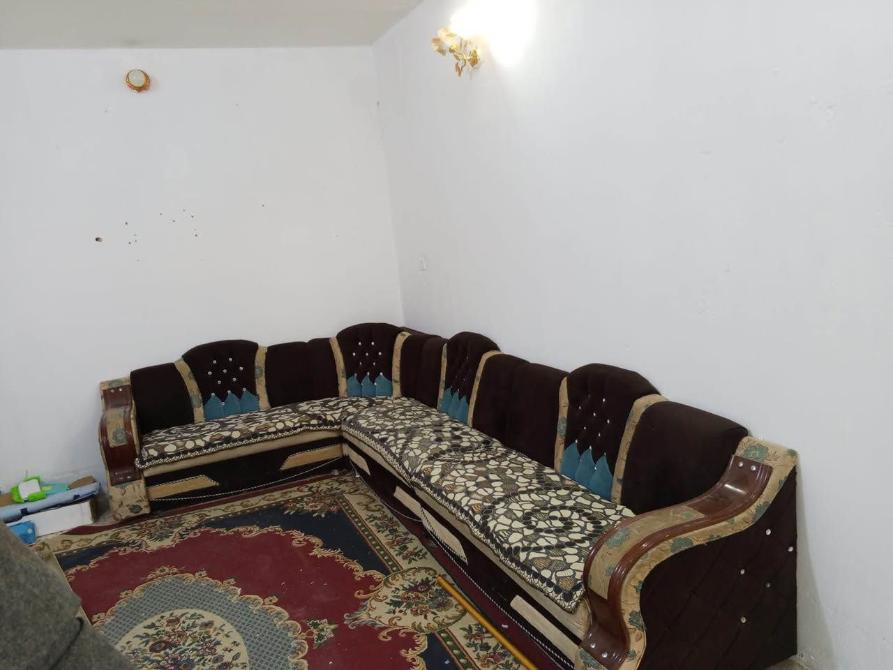 السلام عليكم عندي تخم مستعمل نظافته 85. 

*********** النجف, العراق
