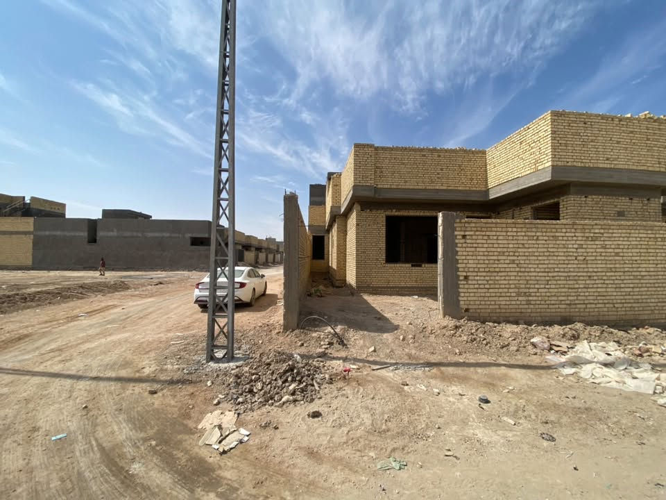 🔺بيت ركن مساحته 250م.
🔺موقعة الشارع الفاصل مابين مجمع بن يقطين والمحاميد ، مقابيل شارع 30 .

🔺مكان البيت مستقبلاً تجاري جداً.

الخدمات المنطقة  ماي كهرباء كامل♦️

🔺مطلوب للمصرف العقاري 107.

🔺سعر البيع 75مليون بيد البائع

للأستفسار تواصل  اتصال او وتساب فقط 

***********
