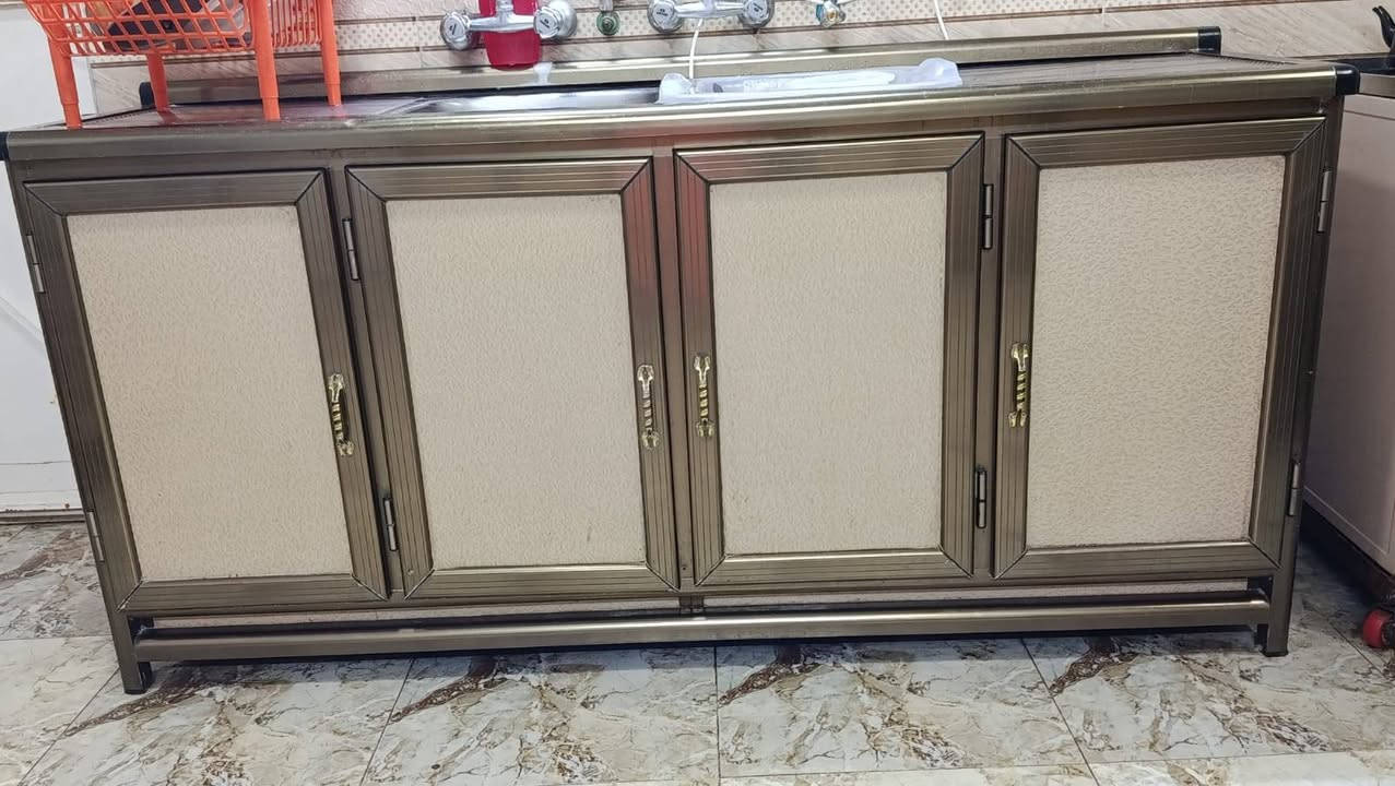 الكاونتر 300
والجربايه 50
والبوفيه 75
وكلهن بيها مجال
لتواصل ***********
