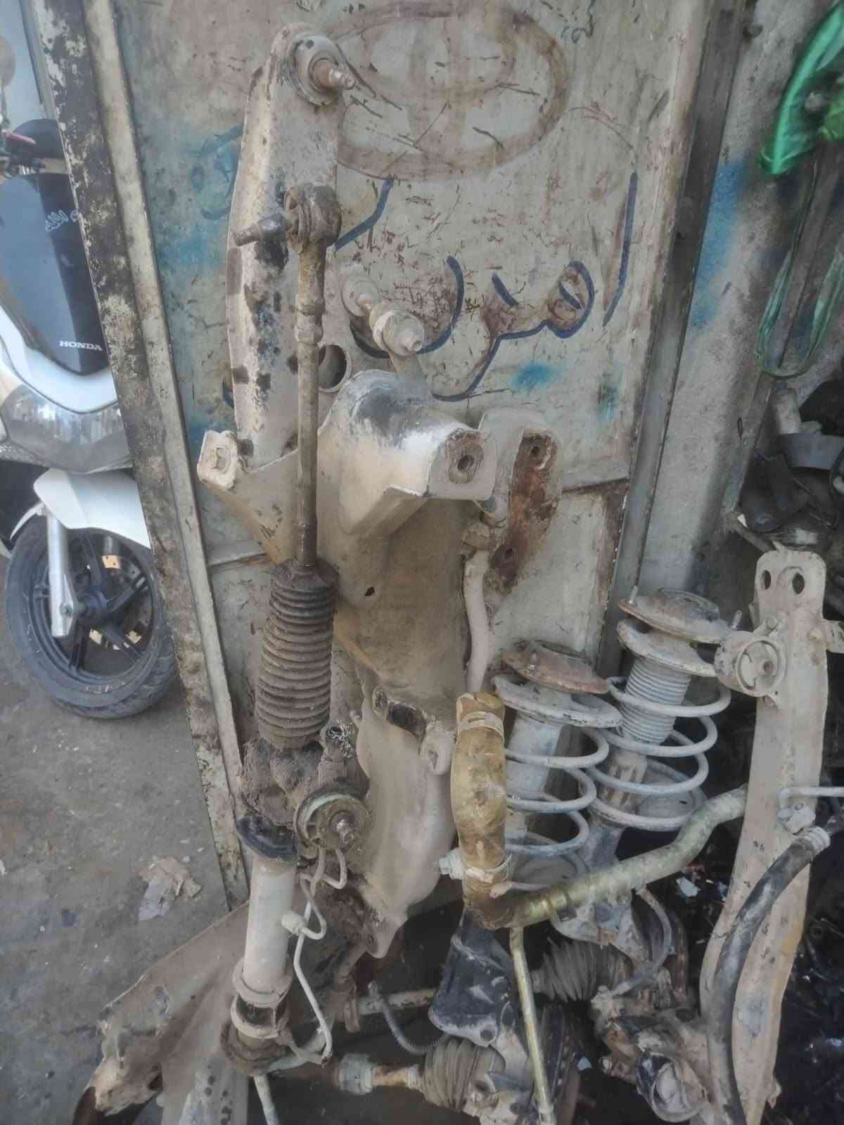 قطع بروتون • محل باب الشرقي • ساحة الطيران