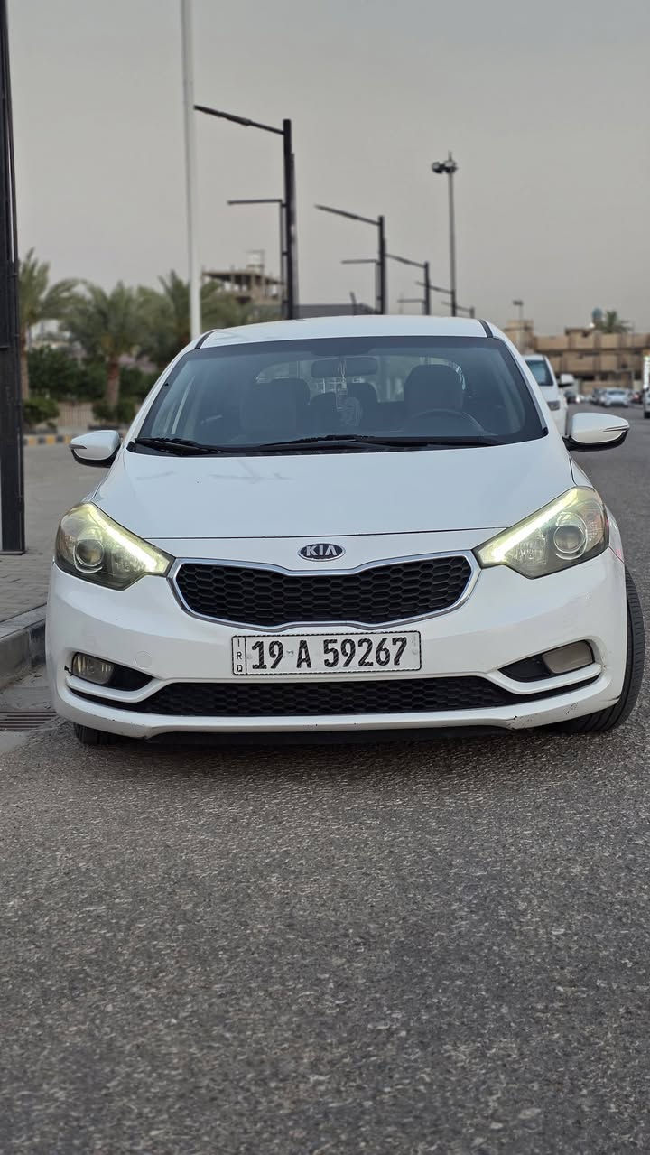 كيا فورتي 2016 وارد امريكي GDI
كلين تايتل
بيهة طخة خفيفة باب الصدر والباب الخلفي راجعه بارد
مكينة كير حدادية كفالة عامة
ماشية 140
السعر 105 وبيهة مجال قليل
***********
