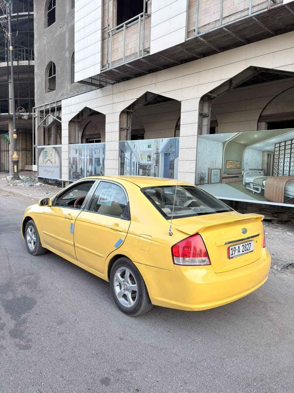 السعر 50 وبيها مجال بسيط
السلام عليكم للبيع مستعجل كيا سبكترا 2007 مكينة 2000 جاهزه مصفرة هيئة وغرامات سنويه لل2030 ضربتها جاملغ امامي الأيمن وعابره شويه 
#عنوان السماوة 
#للاتصال***********
