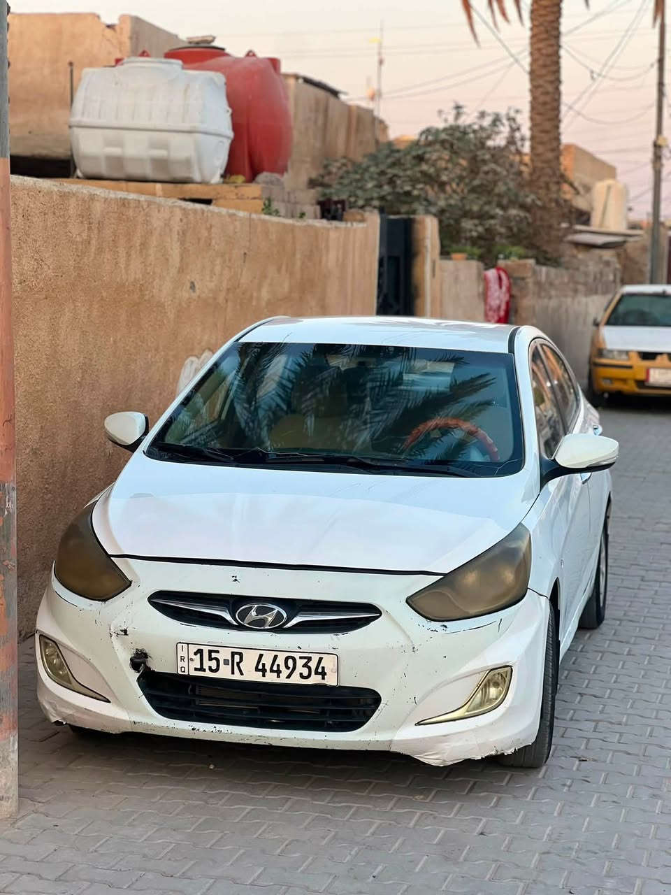 هيونداي أكسنت 2013 خليجي للبيع
محرك 1600 
 تبريد ثلج ❄️
السيارة ما بيها صبغ  ، فقط دوسات
رقم أنبار إنكليزي
 تحويل ثاني يوم
 السنوية مجددة لغاية 2030
السيارة نظيفة وجاهزة  
مكاني المحمودية 
السعر  ٨٣  بيها مجال  
رقم الهاتف 
***********
