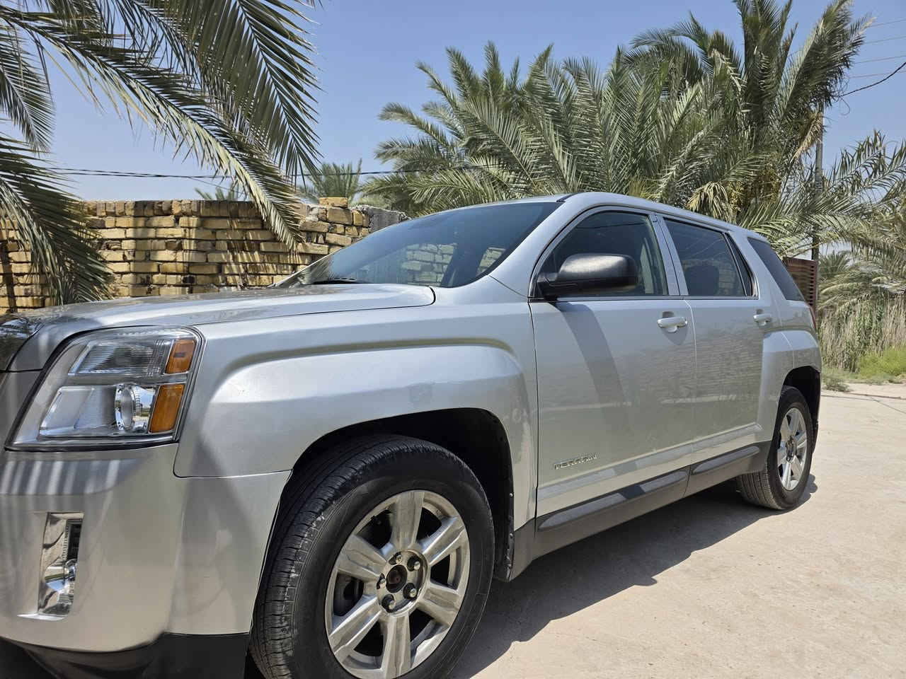جيمسي تيران للبيع
مستعجل 
السعر 90 ورقة فقط جدا مناسب وبلاش 
السيارة باسمي تحويل ثاني يوم  
رقم بصرة 
السيارة جاهزه من كلشي گير محرك كفالة 
اريعة سلندر 
2400 
وارد كندي 
مكان السيارة 
حلة /   الدبلة 
الشراي يتصل .وبيه خير ويدلل 
***********
