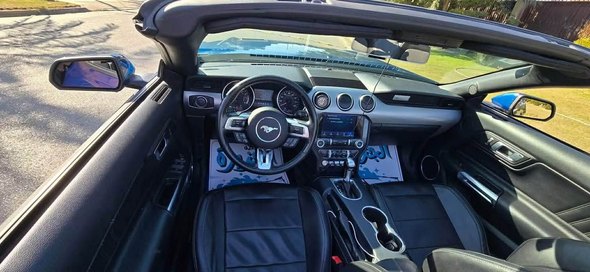 🚗 للبيع | Ford Mustang EcoBoost Premium Convertible 2022

💙 لون أزرق مميز مع سقف كشف أسود، سيارة نظيفة جدًا ومعتنى بيها.

✅ موديل 2022
✅ EcoBoost Premium Convertible
✅ ممشى 82,000 كم
✅ رقم بغداد
✅ Cruise Control (تحكم كروز)
✅ كشف كهربائي
✅ أوتوماتيك
✅ السيارة جاهزة للاستخدام وما تحتاج أي صرف.

💰 السعر: 15,500 دولار

📍المعاينة للجادين، وللاستفسار 
***********

ملاحظة: السيارة نظيفة جدًا محرها وكيرها واللي يدور موستنك كشف موديل حديث راح يعرف قيمتها من يشوفها.

#Mustang #Ford #Mustang2022 #EcoBoost #Convertible #بغداد #سيارات_للبيع #العراق بغداد, العراق
