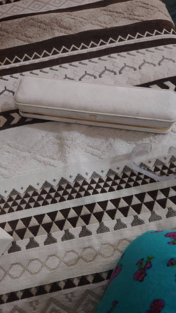 تصفيه غراض علبه سوعه للبيع
العنوان النجف الاشرف

***********
