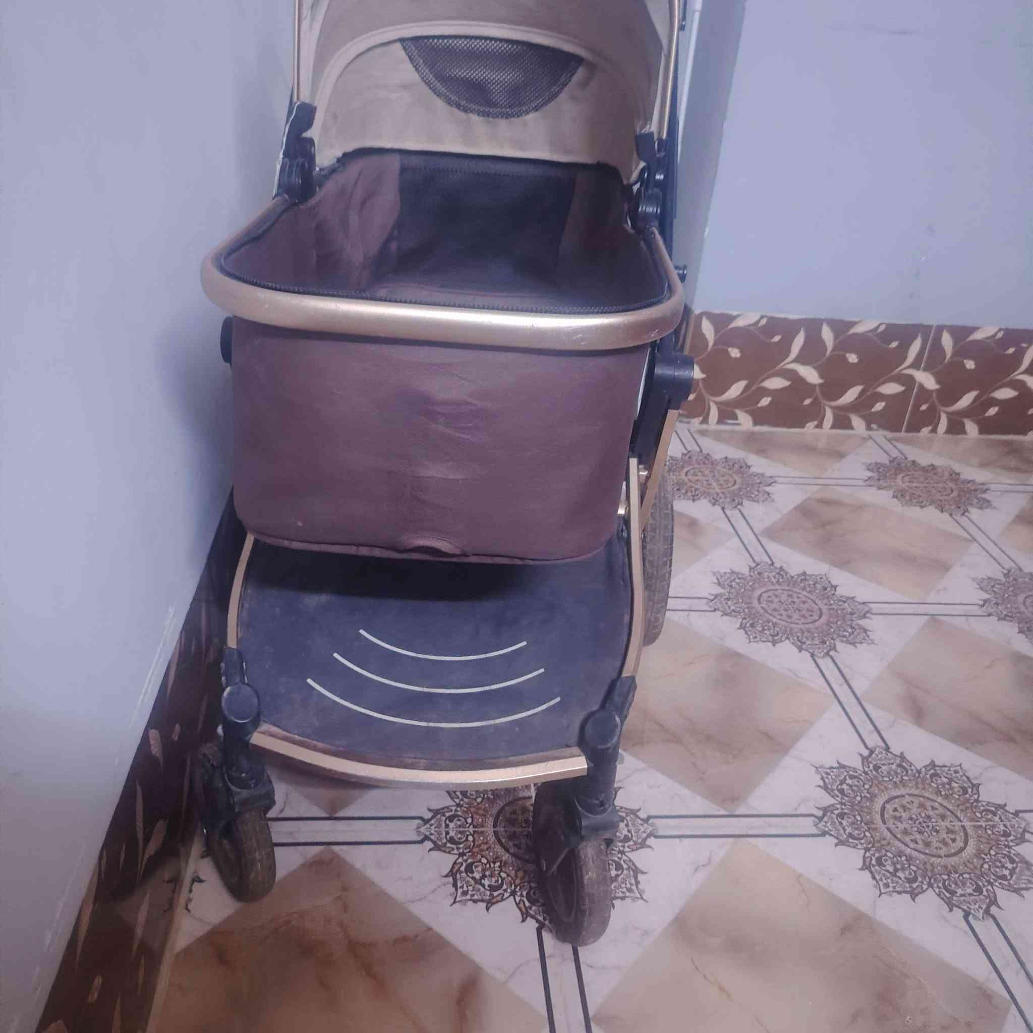 عربانه للبيع بدون اي عيب سعره ٤٥ الف مكاني شوراو ***********
