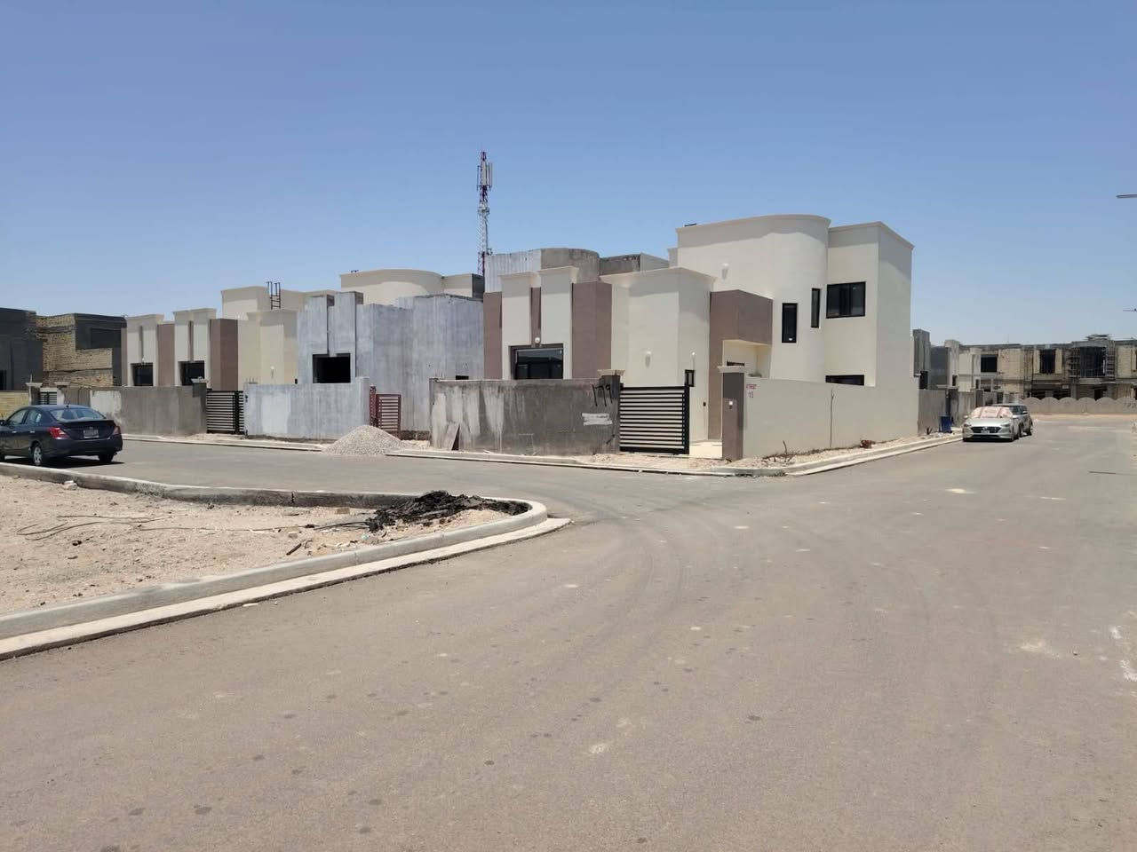 الدار مساحته ٢٠٠ متر مربع
موقعه ركن وعلى الحديقة
بالزون الثالث البلوك السابع
عدد الغرف ٣ 
الحمامات ٣
مطبخ + صالة جلوس + استقبال
السعر المطلوب ٤٢٠ وبي مجال
الصور التالية للاطلاع

مدينة جذع النخلة السكنية قرب ملعب جذع النخلة

وتساب مراسلة فقط نعتذر عن المكالمات 
***********
