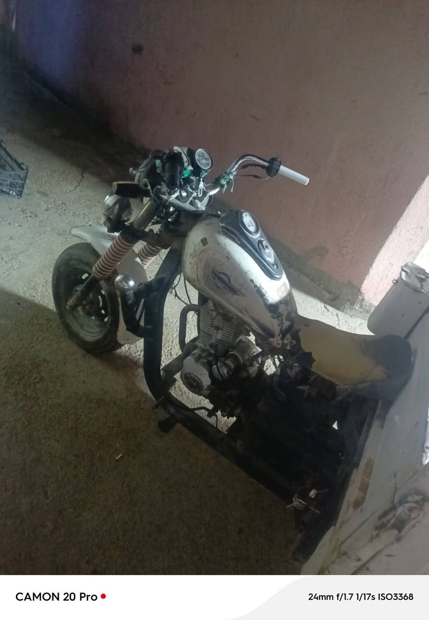 السلام عليكم ستوته للبيع جاهزه مقفوله صوليات شاصي ستوته نظيفه سعر1350 بيع مستعجل عنواني الشطره***********

نص مكتوب في الصور:
- CAMON 20 Pro • 24mm f/1.7 1/25s ISO1798
- CAMON 20 Pro •
- 24mm f/1.7 1/14s ISO6465
- CAMON 20 Pro • 24mm f/1.7 1/17s ISO3368