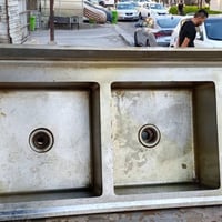 سنك درجه اولى 100 طباخ كبير 90 ثلاجه تجميد تصلح للايسكريم و اللحوم 280...