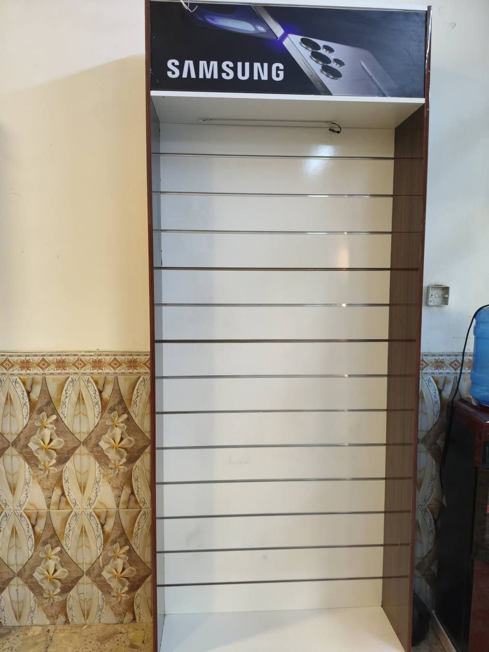 فاترينات • نظيفات • ٤ أشهر