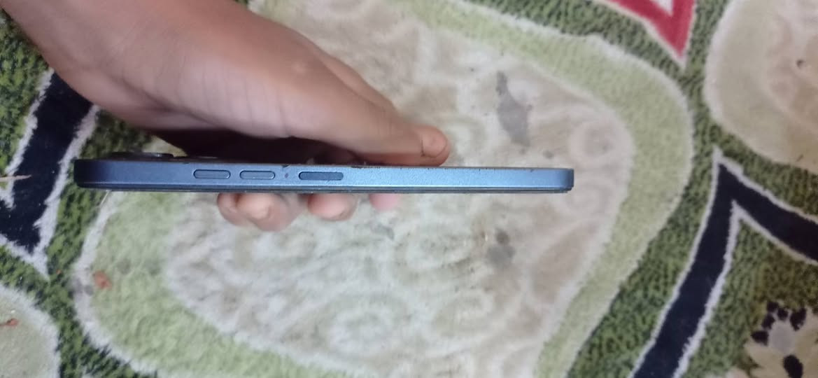 سلام عليكم  مبايل البيع سعر 400 مراسله عله واساب هاذ رقم *********** مكان نجف الشرف طريق كوفه عباسيه حريه
