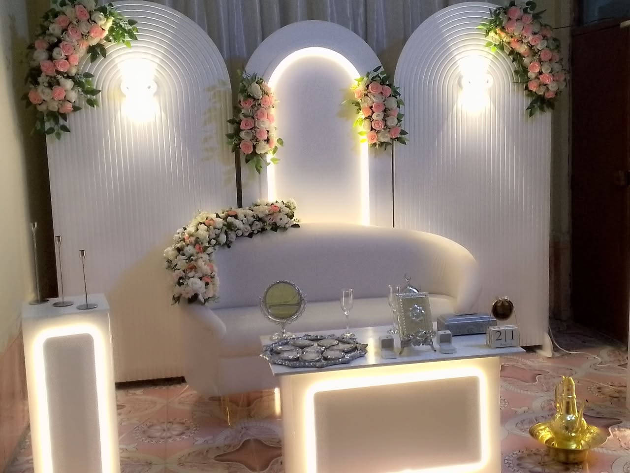 مشروع كامل كوشه البيع جديده ما مسدخدمه مره واحد نضيفه ***********
