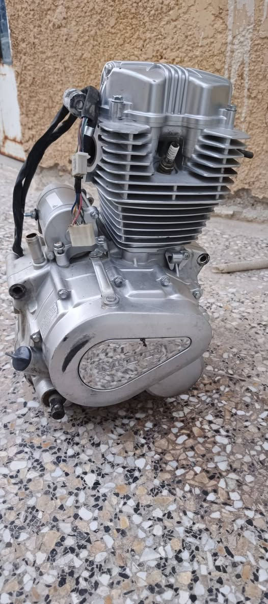 ***********///275// محرك جديد ما مفتوح طق الكرتون صار له اربعه اشهر من شادينا محرك سعر 275
