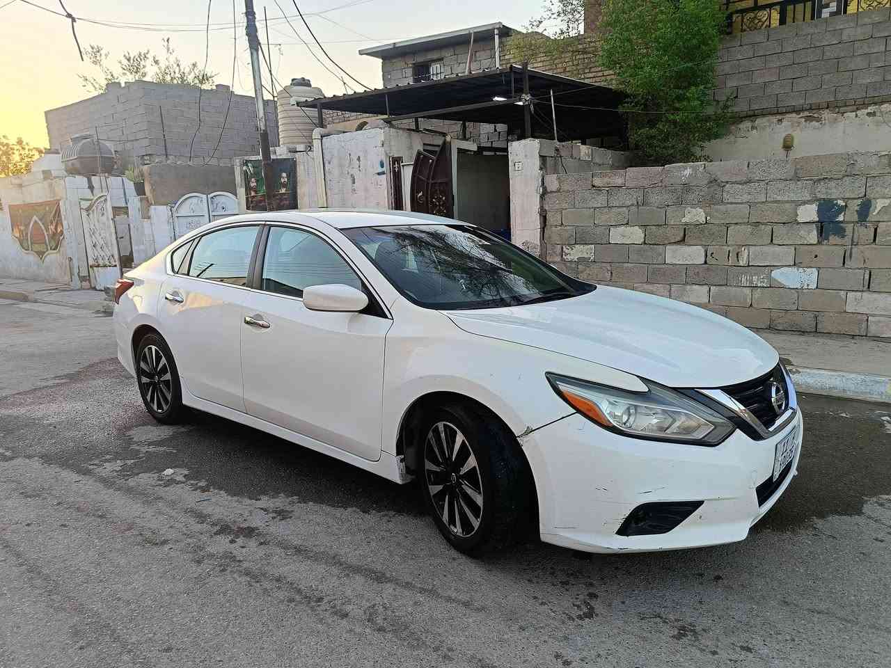 نيسان التيما 18.  SV
محرك 2500 ماشية 119 

بيها قطع صبغ ابيع حزام محرك وگير ممتاز وتبريد شغال 

تحكم استيرن تحتاج بعض الملاحظات البسيطة كماليات

السعر 98
,المكان بغداد الرشاد او العبيدي 
رقم الموبايل ***********
