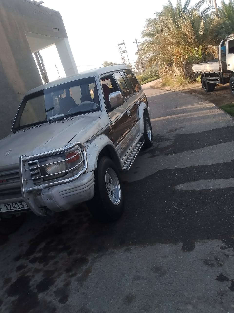سلام عليكم
باجيرو للبيع موديل 91 نضيفه كير ومكينه ففتي 3000 

رقم الجديد مسطره نكليزي مداور يمته مايعجبك 

سياره حلوه ونضيفه 
تبريد عاطل تواير نص عمر حداديه نص عمر سياره تريد ترتيب مال جناي  دواخل نضيفه 

هاذه رقمي وبي واتساب 
 ***********
