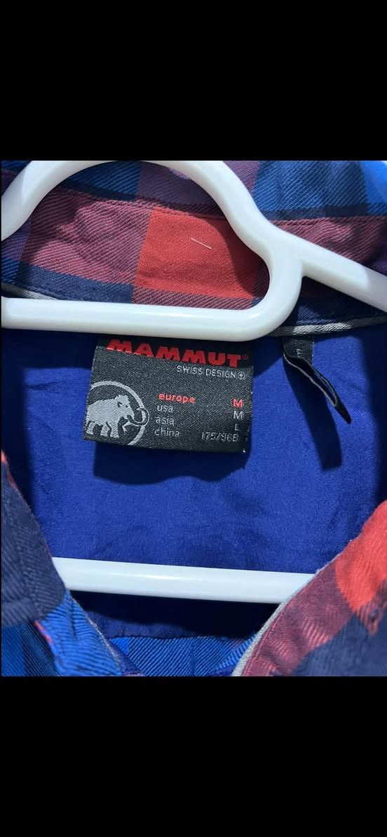 mammut
fjallraven
size_L
نظافە%100
توصیل جمع
***********
