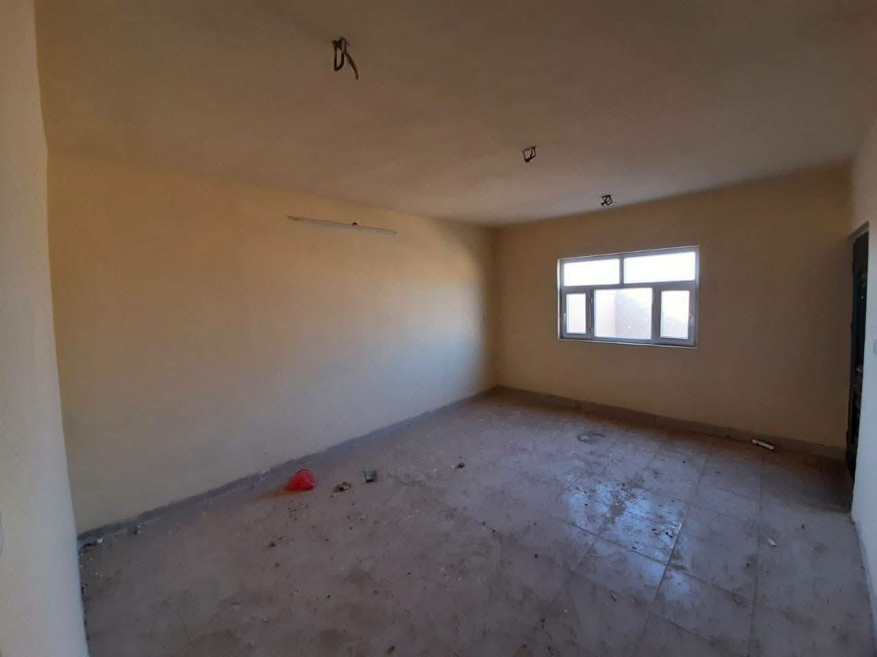 دار للبيع  تكريت - مجمع دريم ستي السكني    يرهم مراوس   او بيع نقدا 
مساحة الدار   ٢٠٠ متر 
طابق واحد 
مكون من غرفتين نوم 
صالة استقبال 
مطبخ 
حديقة 
كراج 
الدار مسدد كامل المبلغ الى الشركة 
السعر   /  ٩٠ مليون وبي مجال  

الاتصال على الرقم التالي 
***********
