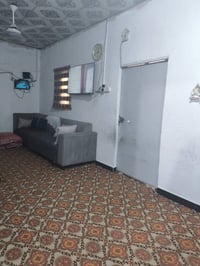 الزبير حي الحكيم • ٢٧٥م • حوش وديوان ومحل