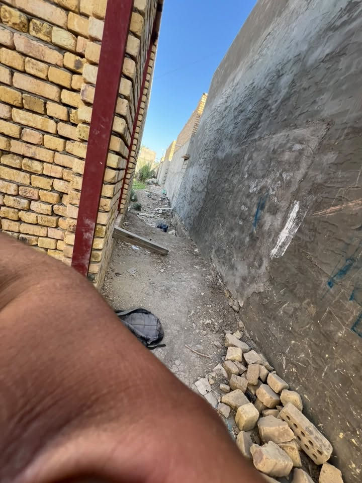 دار 🏠 للبيع   زراعي
الموقع شارع حجيً شاكر ربيانه 
المساحه 300
الطابق الارضي غرفتين وصاله واستقبال ومطبخ وحمام 
البناء طابوق 
للاستفسار اكثر مراسله الصفحه او الاتصال على الرقم ***********
