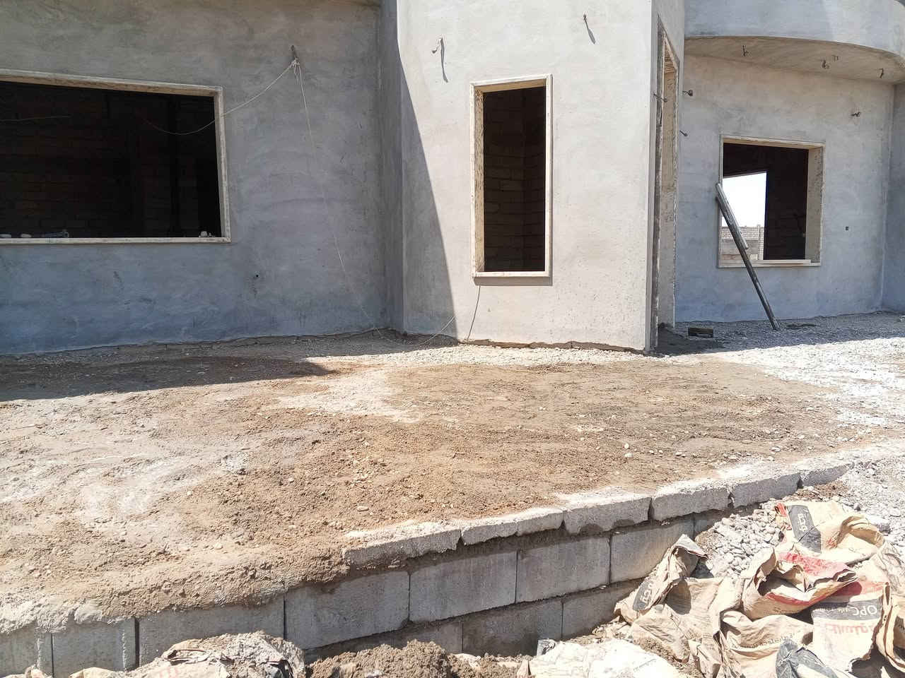 السلام عليكم يوجد خباطة وكادر العمل صب سقل ولاش وتعديل ابوت وفرش حجر وتنزيل وتصفيط اساس وتسليح داخل العلم ودبسة ودبي واي مكان قريب علم ***********/***********
