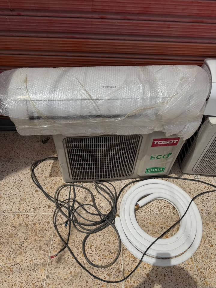 سبالت توست طن واحد 
عدد ٢ 
الاول حديث اقتصادي مستعمل موسم واحد بلادي غاز 410  ماطور t3سبلت نضيف ومفول كامل بواري وايرات وريمونت 
السعر 275 الف 
الثاني توست مستعمل بلادي نضيف كلش كامل بواريه وريمونته الثنين بيهم ضمان سبوع عل شغل 
الضمان لا يشمل سوء الاستخدام 
للاستفسار 
***********
واتس اب ***********
