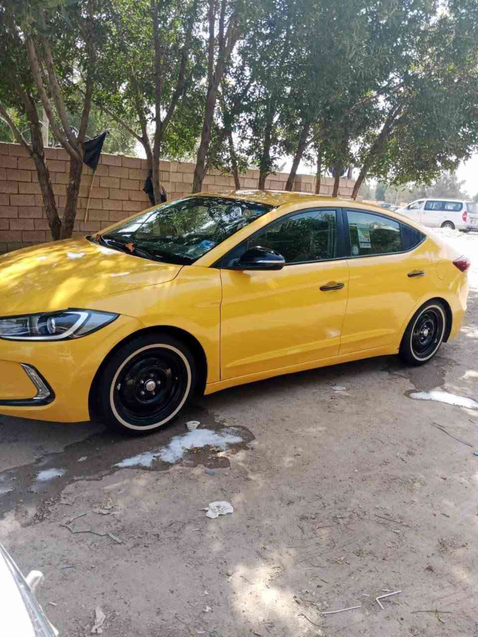 النترا ١٨ سياره جديده السعر ١١٠ وبيها مجال واذا اكو مراوس ستاركس ٩ ١٠ اراوس مكاني ديوانيه ماجاوب عل تعليقات اتصل وادلل ***********
