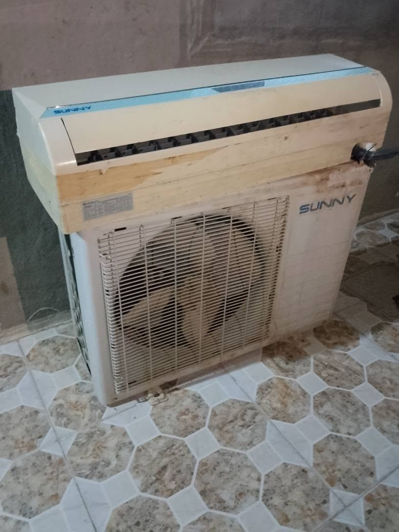 سبلت طن ونص بدون بوري شغال شرط نظيف مابي عيب ‏‪***********‬‏ كركوك, العراق
