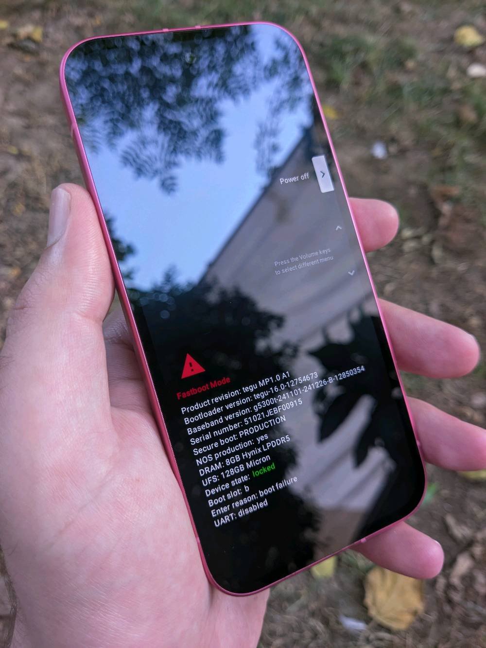 Google Pixel 9a
خلل النظام ما يشتغل ابيعه على وضعه تصلحه او تاخذه قطع غيار
