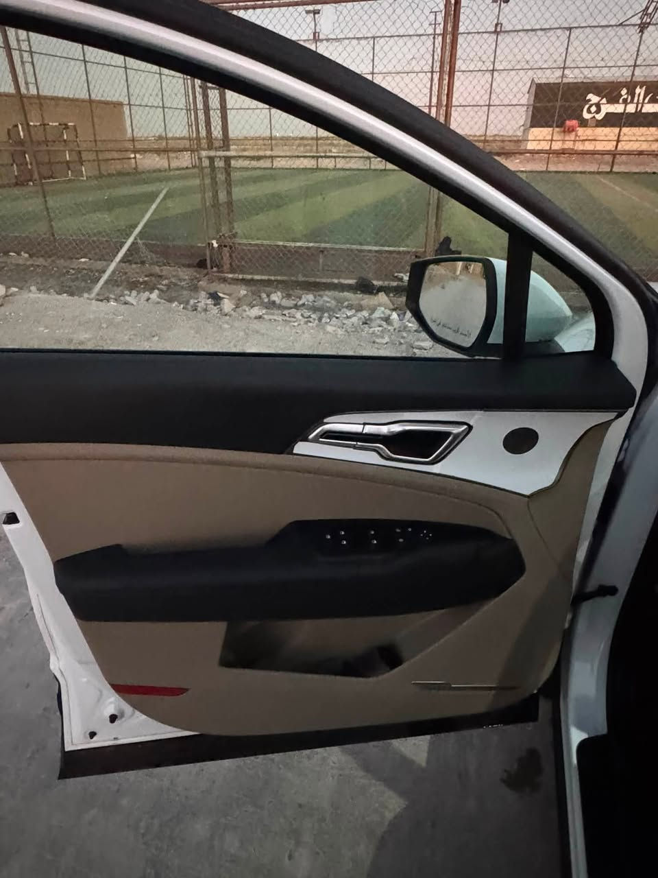 السلام عليكم
سياره كيا سبورتج مديل ٢٠٢٤ فول مواصفات بيها طخه بسيطه بالجاملغ  جهة السايق السياره اربيل بسمي ماشيه ٧٨ السعر الاتصال على الرقم ‭***********‬
