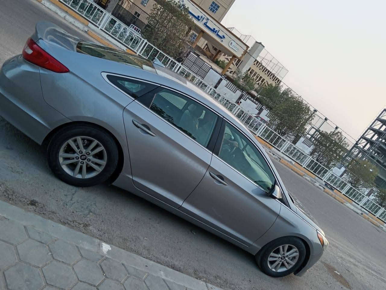 السلام عليكم
سوناتا وارد امريكي ( كفاله عــــــامه ) عدا بارد  قليل  طرف جاملغ 
موديل ١٥
محرك ٢٤٠٠ GDI ( تيربو) 
ماشيه ٨٩  الف فقط شرط الجهاز
كير محرك  (  كفالـــــه )
تبريد ثلج 🥶 تدفئه 
كشن كهربائي
تحكم استيرن
وضعيات قيادة متعددة 
كروز سرعه
دواخل شركه جدد واضحه بالصور
السيارة بأسمي مداور ثاني يوم
سونار مرفق بالمنشور
السعر ١١٢ وبيها مجال قليل
مكان السياره / ناصريه مركز
رقم الهاتف ***********
