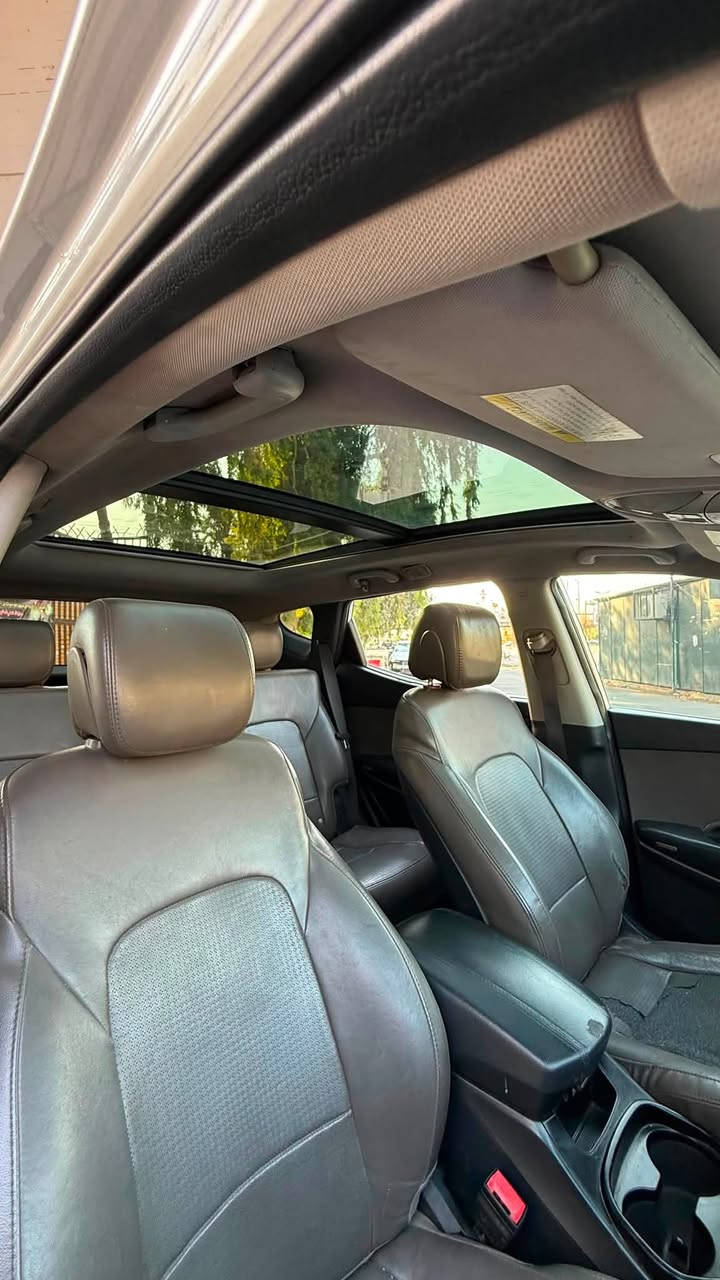 Hyundai Santa Fe Sport 2014 للبيع
الموديل: 2014
المحرك: 2.4 لتر
4 سلندر
ناقل حركة: أوتوماتيك
الدفع: أمامي
ماشية: 118 ألف ميل
سقف بانوراما
كاميرا خلفية
شاشة ومواصفات كاملة
السيارة نظيفة ومرتبة
المكان:بغداد
السعر: 120
للتواصل ***********
