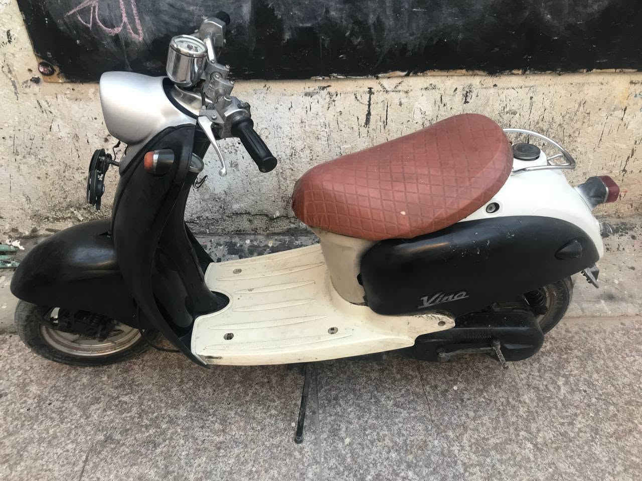 مصريه للبيع مكينه ناعمه ونظيفه شغاله هندر واحد سلف عوزه بارد  سعره 225 بيه مجال للاتصال رقم راعيها 
***********    مكلف بلنشر

