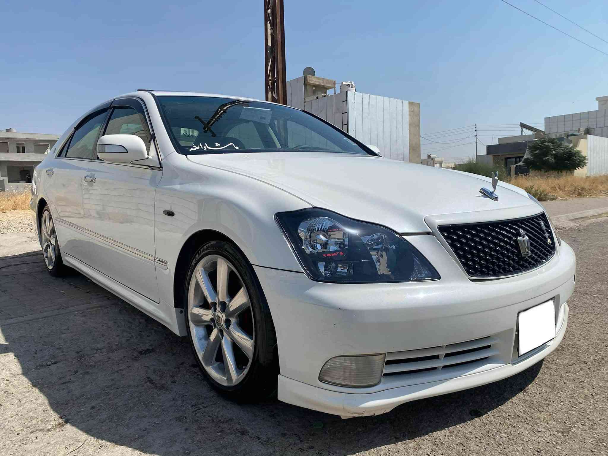 Toyota crown sport 2005
ساخ ساخ
مۆدێل ٢٠٠٥
یادی ٥٠ ساڵە 
٢ پارچەی ئەوروپا بۆیاخ
کۆدی هەیە و بارکۆدی وەرگرتوە
گێڕ و مەکینە گەورە ١٨٢
سەیارەکە لۆک لۆکە 
٣ دوگمەی فول
سڵایت
جڵد
هیتەر
ئاوێنە ئیشارەت
بلوتوزی بیلاد
کامێرا
لایت ناو ڕەش
عەتەری ١٨٤ لەسەرە
لەوی زەردی تۆمسی لەسەرە
٤ تایە و ویلی دینگەی ئیستیل لۆک
مەجموعە سوکان لێکزس زۆر نەرم 
هەر ٥ بەسمەی مەزبوت ئیشەکات
زۆر توند و تۆڵە هەر چرکەو ٣٠٠ دۆلار بڕە
گێڕ و مەکینە و هەموو گیانی بەشەرت 
نرخ ٨٥ معامەلە
***********
