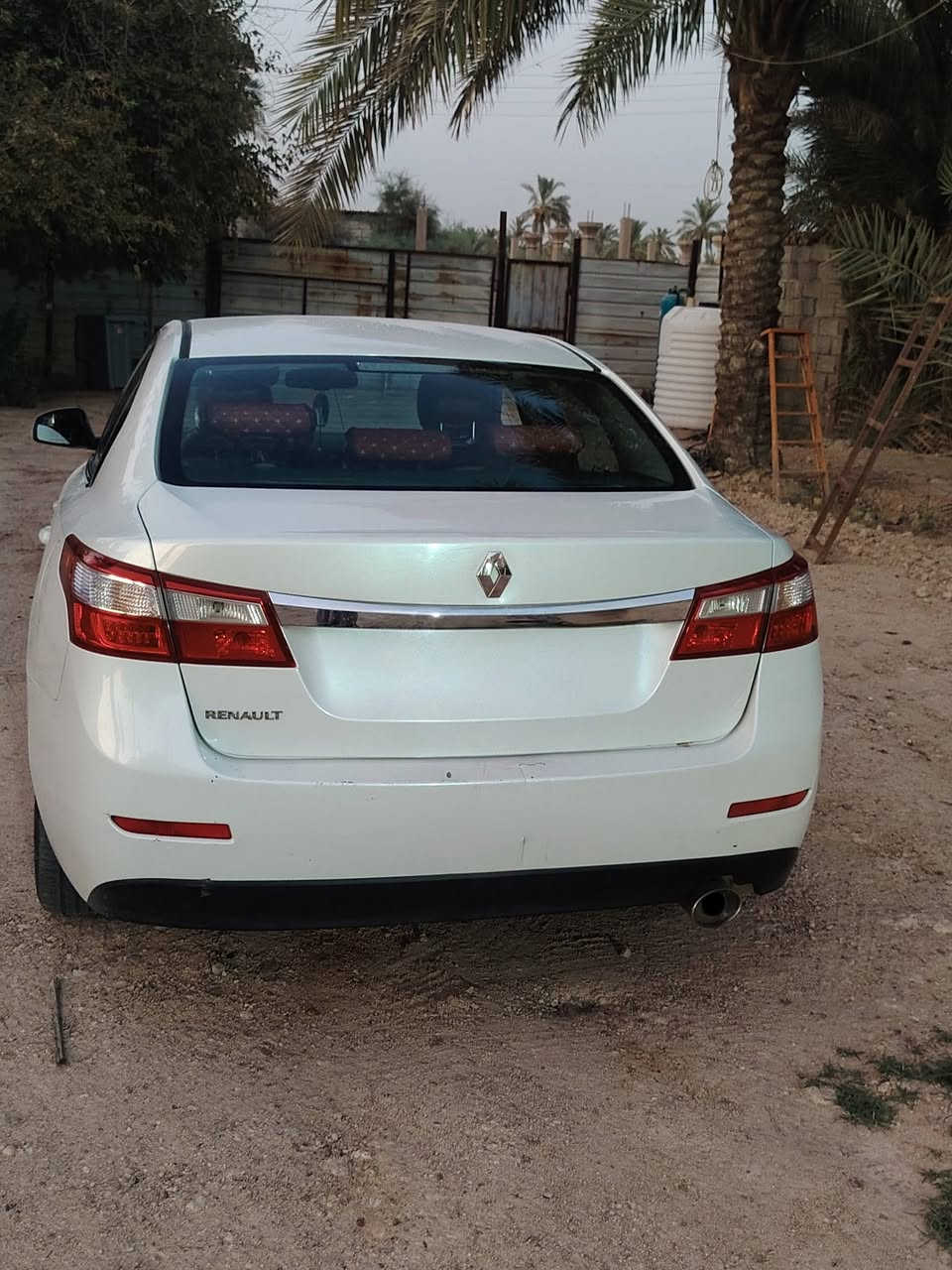 السلام عليكم.. رينو2015 سافران خليجي مكفوله من الضربه والصبغ رقم اربيل معروضه 90$ كربلاء طوريج للتواصل ***********
